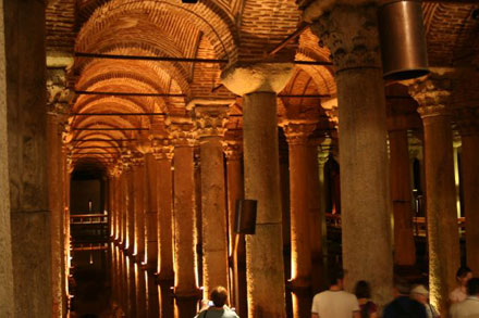 Basilica Cistern, ancient cisterns, Istanbul, travel photography, travel turkey, travel istanbul, Lisa Lubin